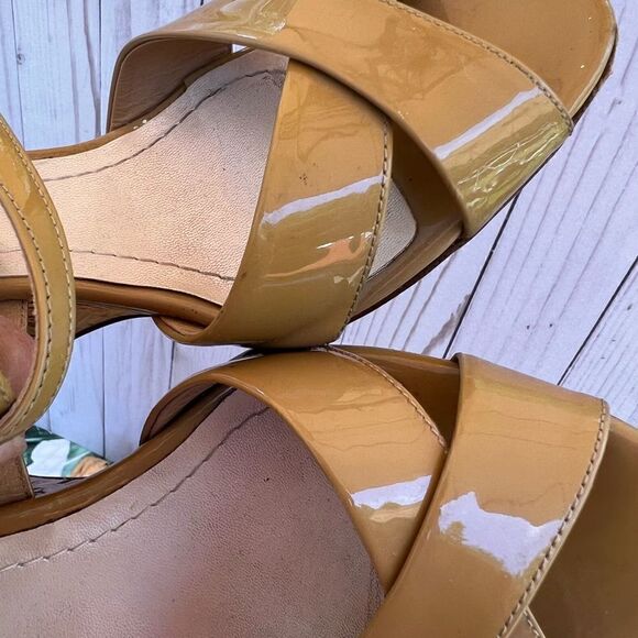 CHRISTIAN DIOR Buff Patent Leather Wedge Sandal - Picture 7 of 16